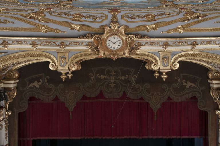 Piacenza, Teatro Municipale, particolari della decorazione (foto Andrea Scardova, IBC) 2016